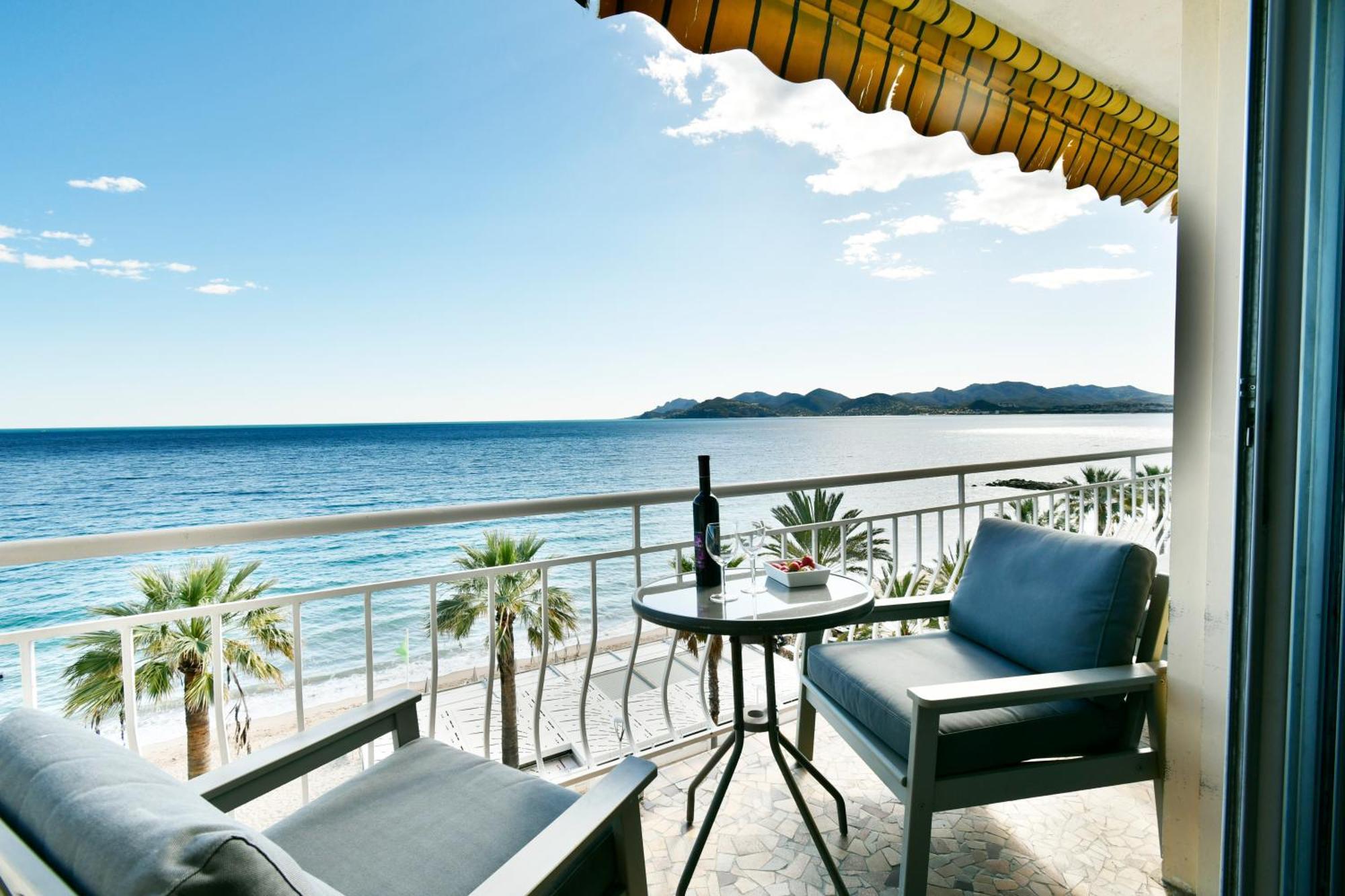 Plage Du Midi- Vue Sur Mer Standing Presta Cannes Exterior foto